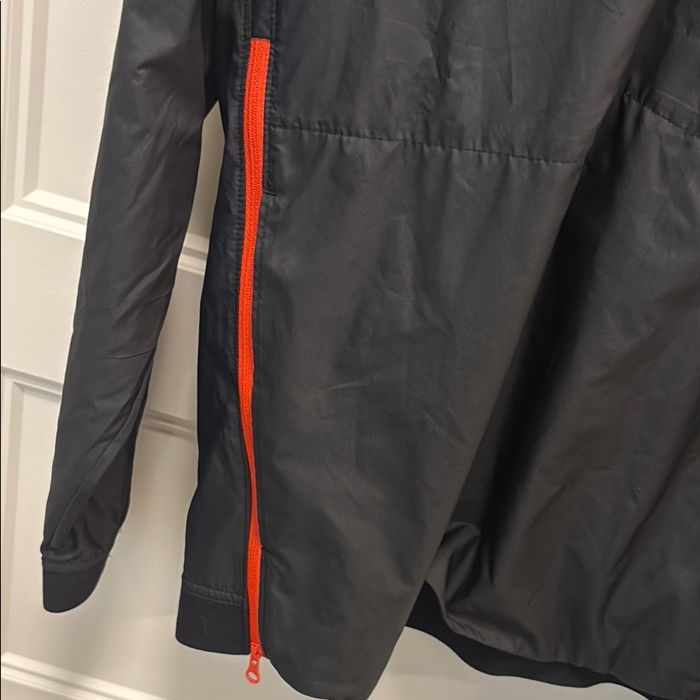 Oregon State Beavers. Nike Black and Orange Windbreaker, Quarter Zip Pullover - Picture 5 of 10
